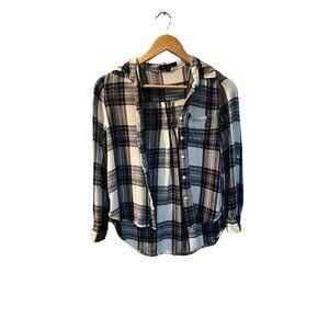 Velvet Heart Womens XS Button Up Shirt Gray White Plaid Long Sleeve Rayon